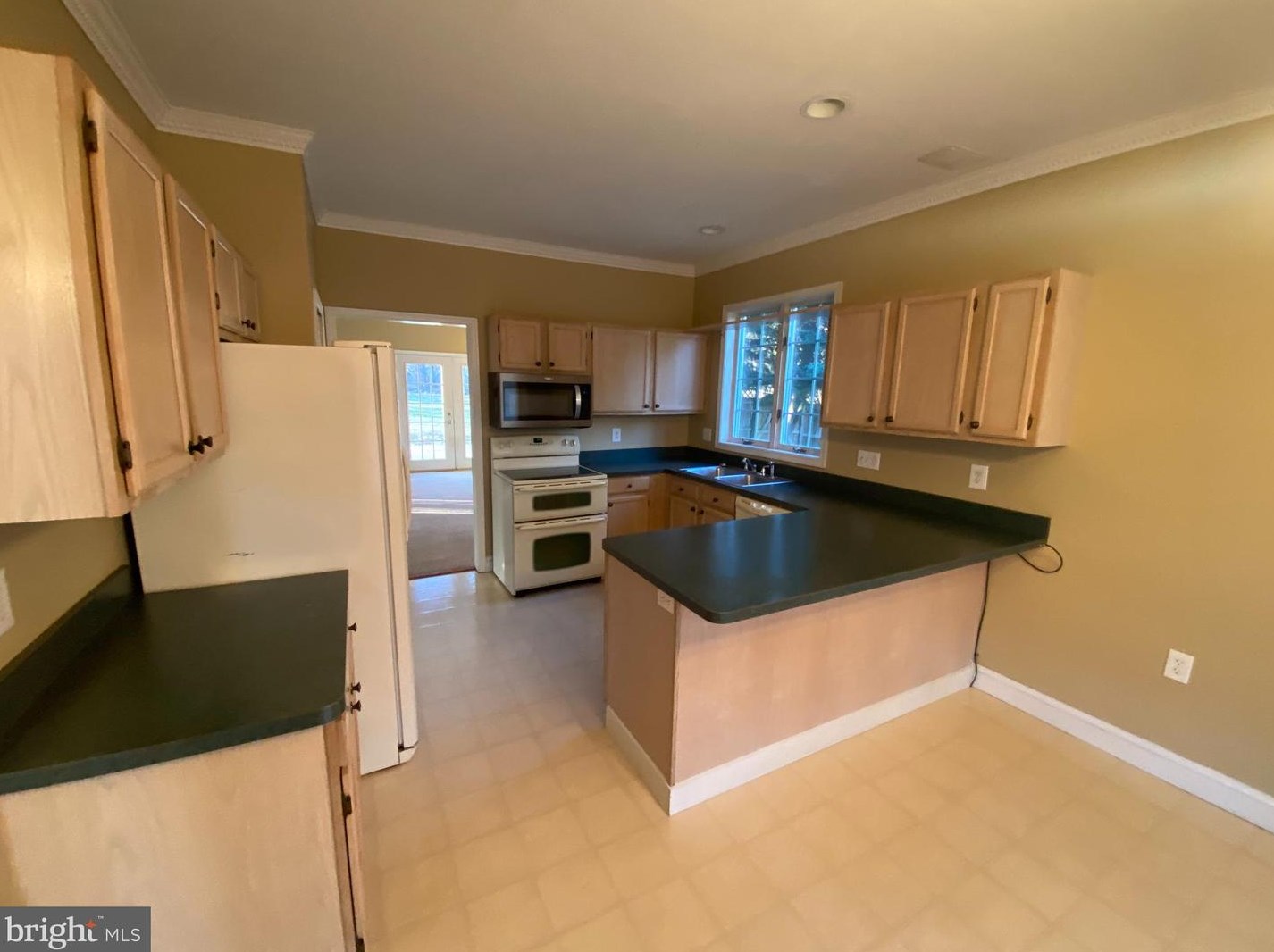 47 Pikeview Dr, Martinsburg, WV 25405