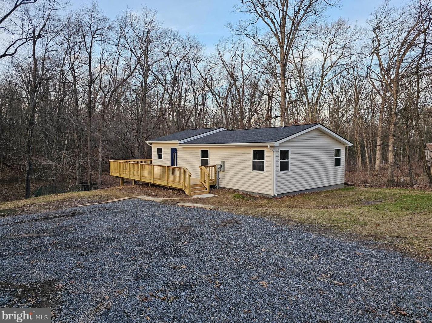 3187 Mountain Lake Rd, Hedgesville, WV 25427