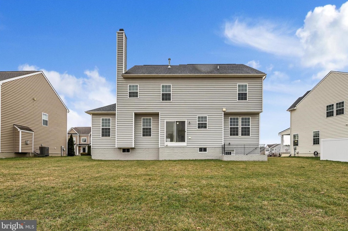 283 Ticonderoga Dr, Martinsburg WV 25430 exterior