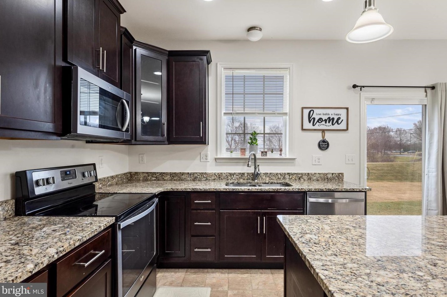 283 Ticonderoga Dr, Martinsburg WV 25430 exterior