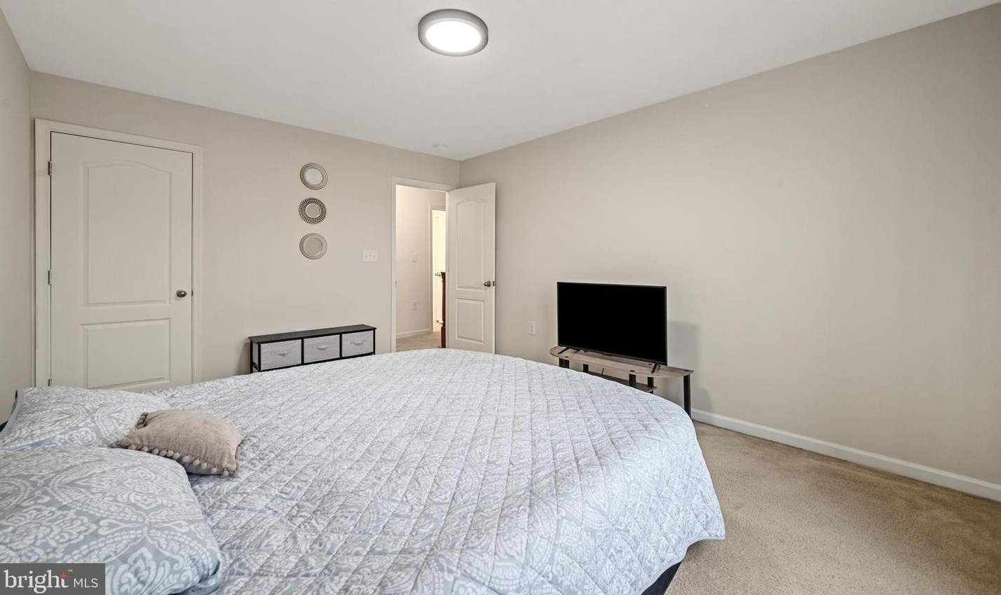 283 Ticonderoga Dr, Martinsburg WV 25430 exterior