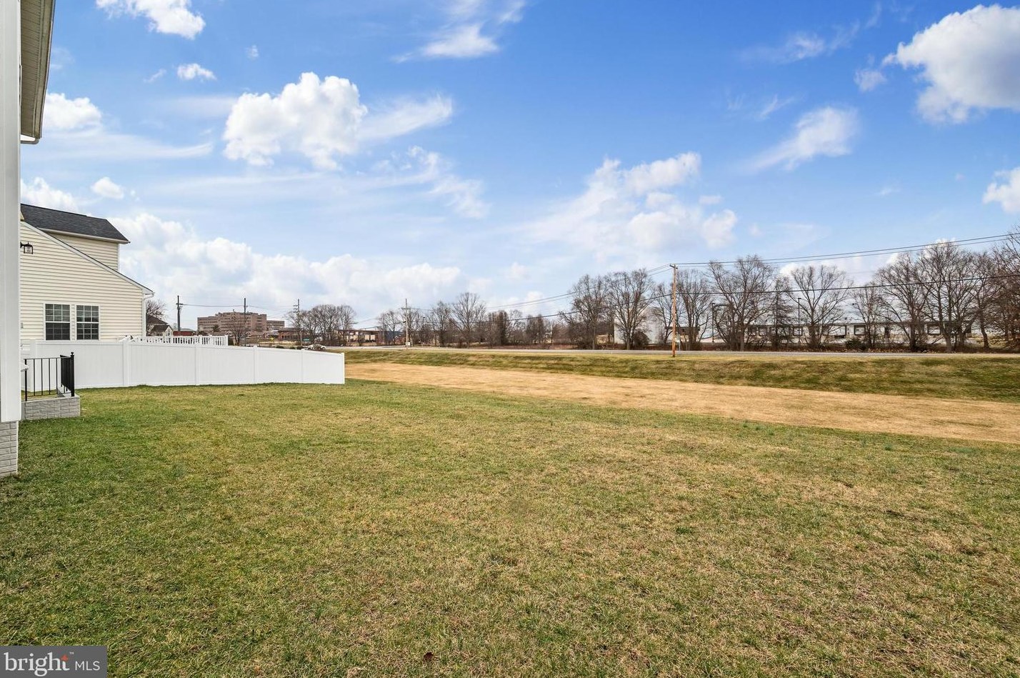 283 Ticonderoga Dr, Martinsburg WV 25430 exterior