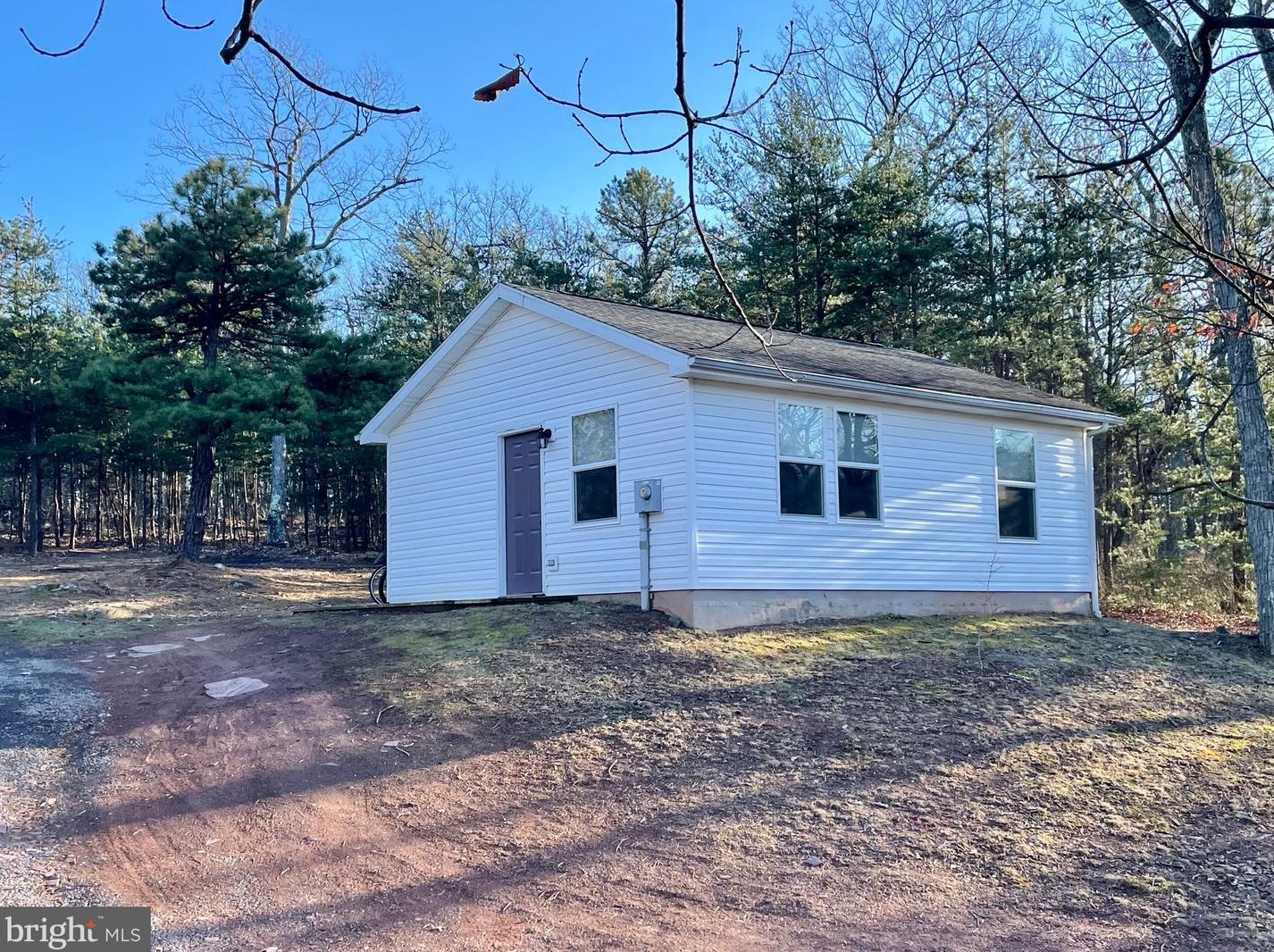 851 Peewee Ln, Hedgesville, WV 25427