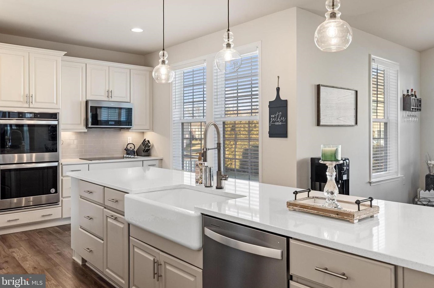 208 Station Ter, Martinsburg WV  25403-4006 exterior