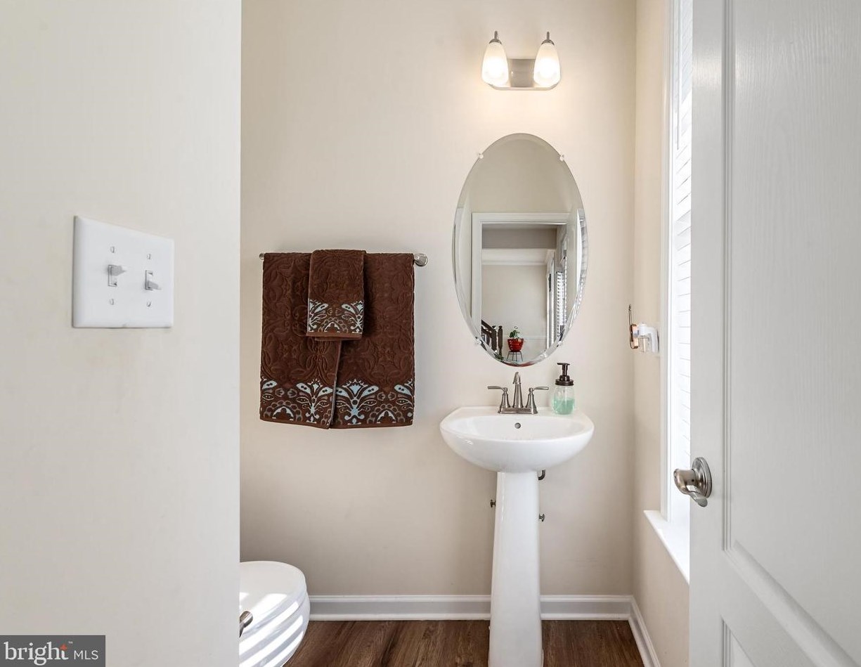 208 Station Ter, Martinsburg WV  25403-4006 exterior