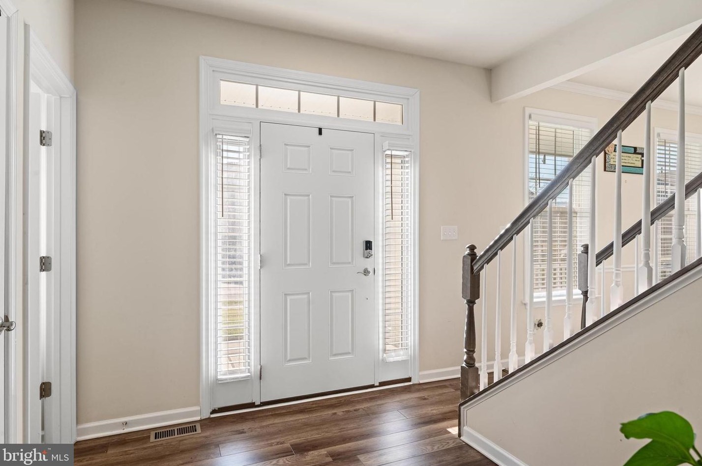 208 Station Ter, Martinsburg WV  25403-4006 exterior