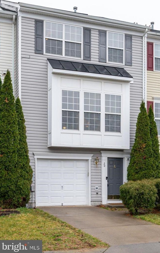 20 Barton Ct, Inwood, WV 25428-4466