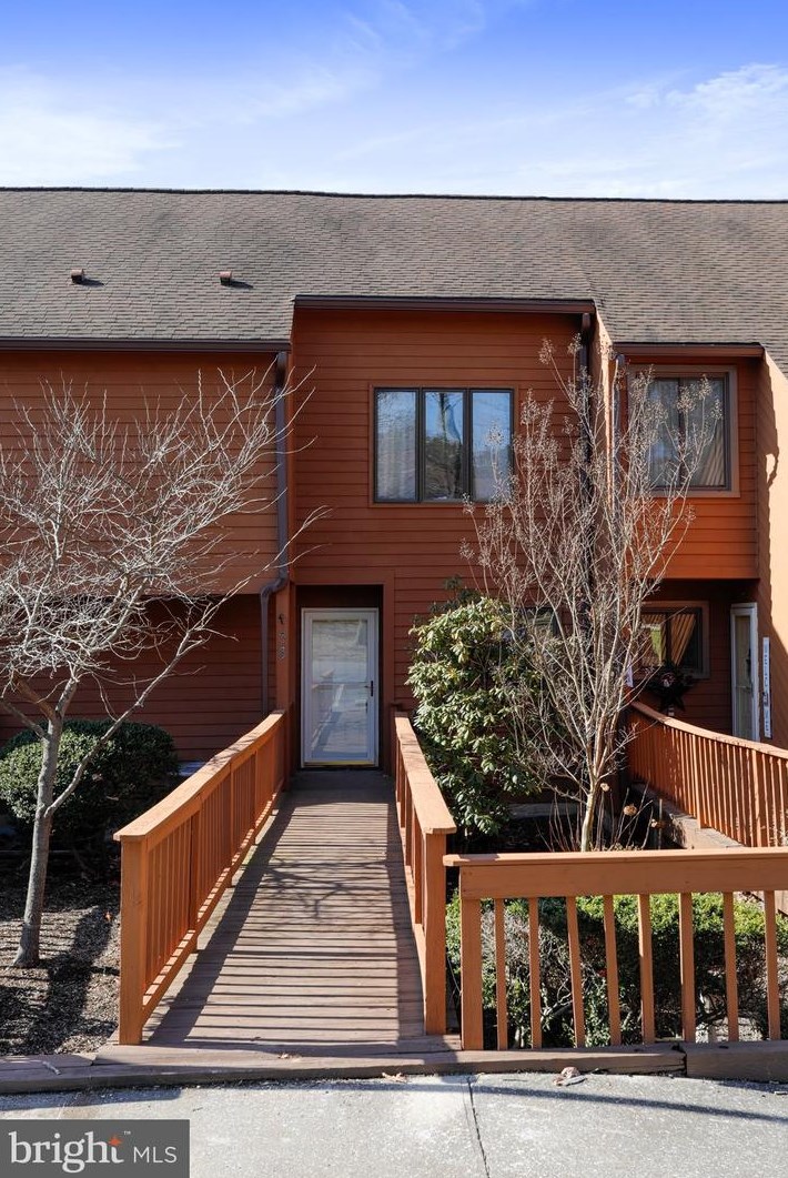 38 Tecumseh Trl, Hedgesville, WV 25427-3857