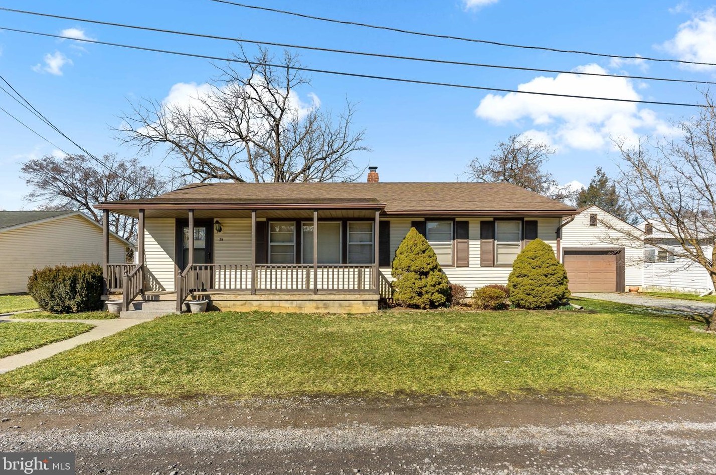 81 Plaza Ct, Martinsburg, WV 25404-3884