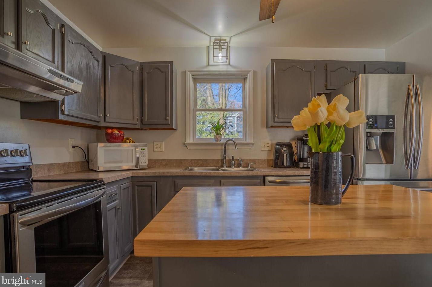 73 Stockade Ct, Hedgesville WV  25427-4983 exterior