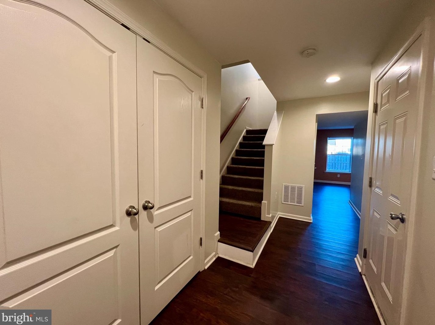 382 Rumbling Rock Rd, Hedgesville WV  25427-4432 exterior