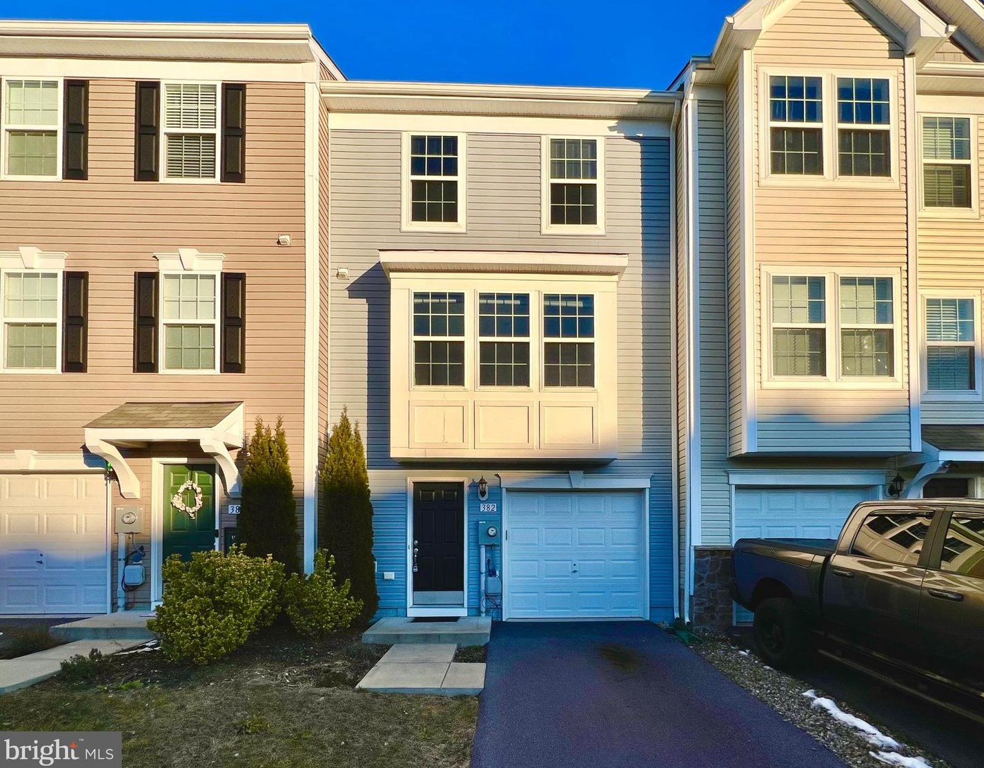 382 Rumbling Rock Rd, Hedgesville, WV 25427
