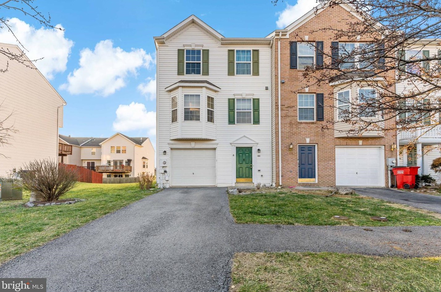 101 Quartz Rd, Martinsburg, WV 25404-3798