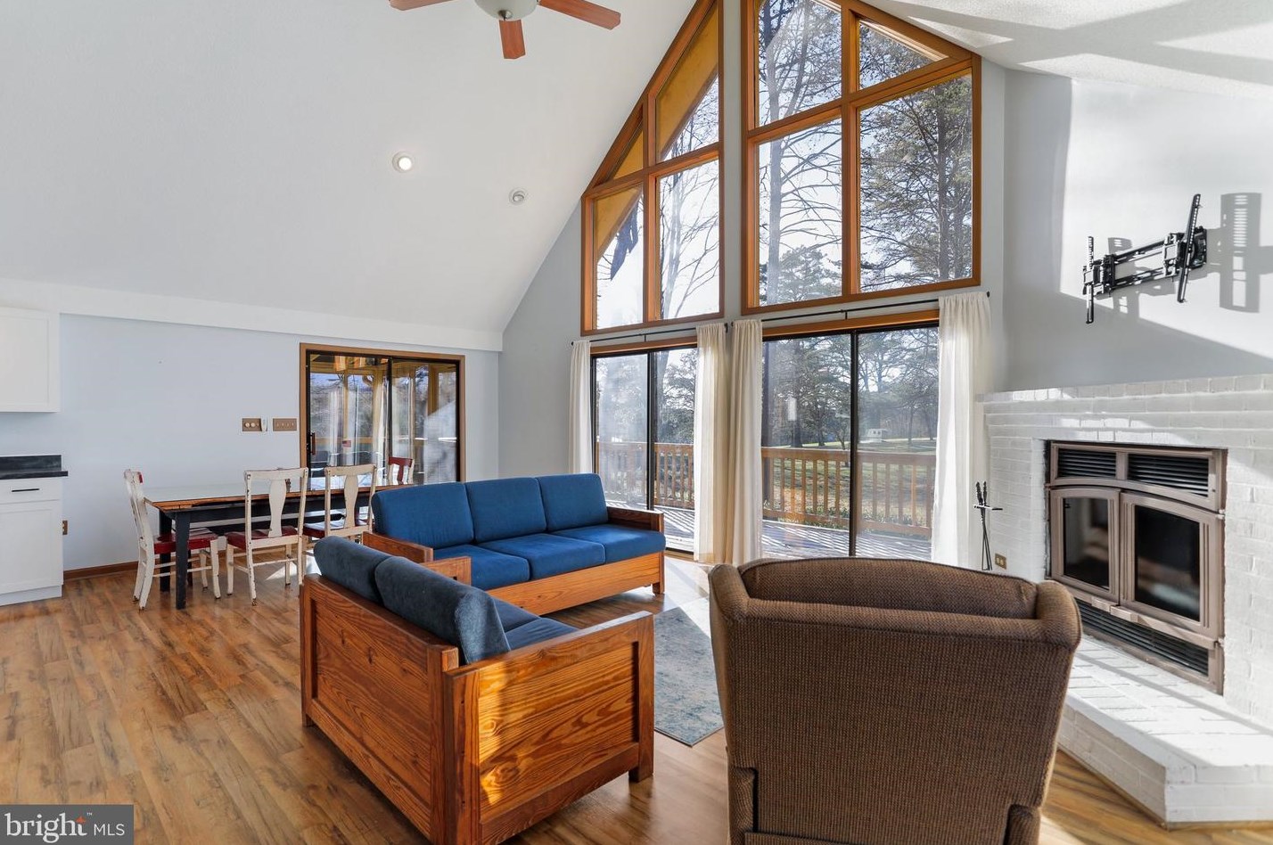 283 The Woods Rd, Hedgesville WV  25427-6886 exterior