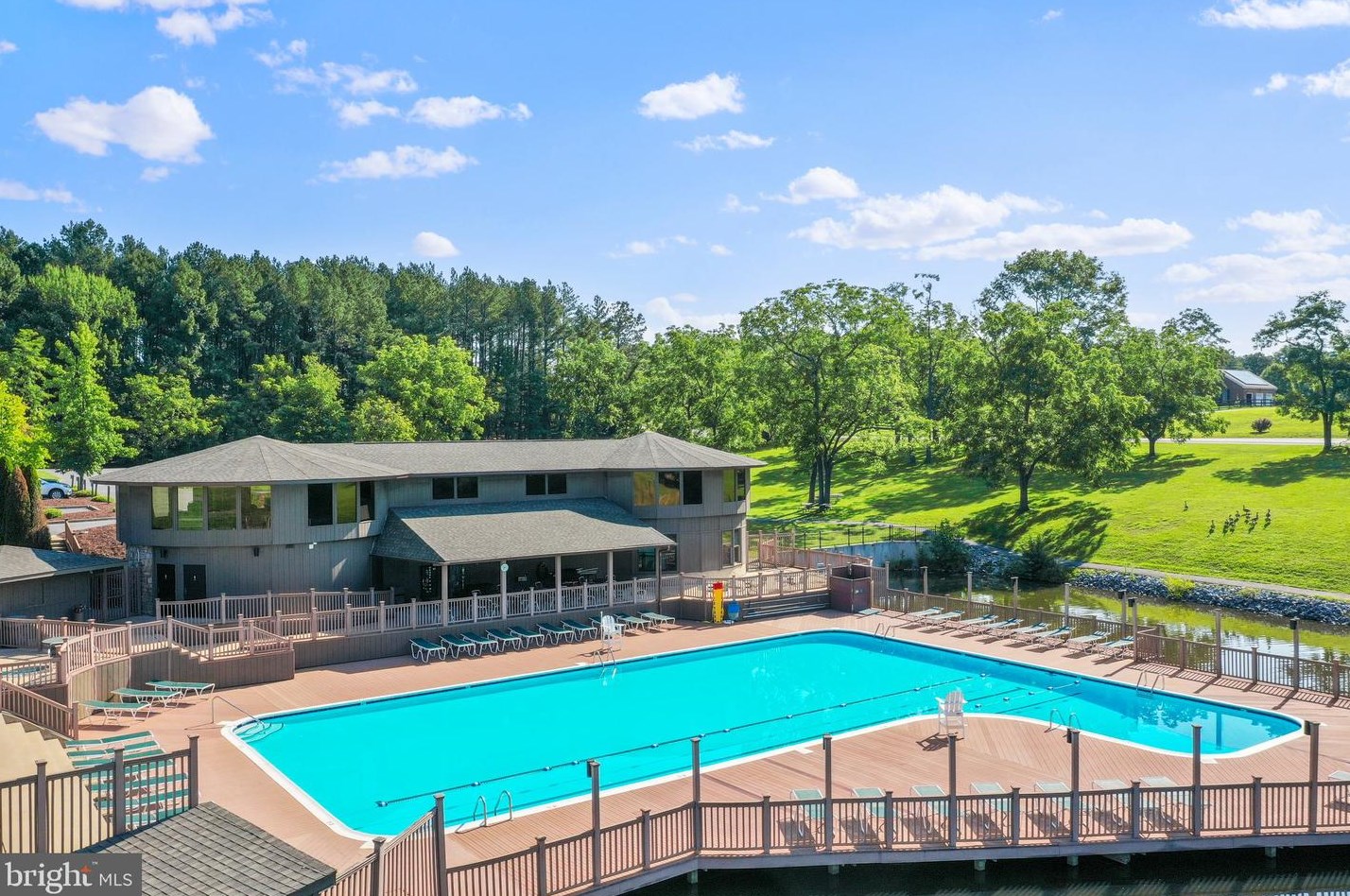 283 The Woods Rd, Hedgesville WV  25427-6886 exterior
