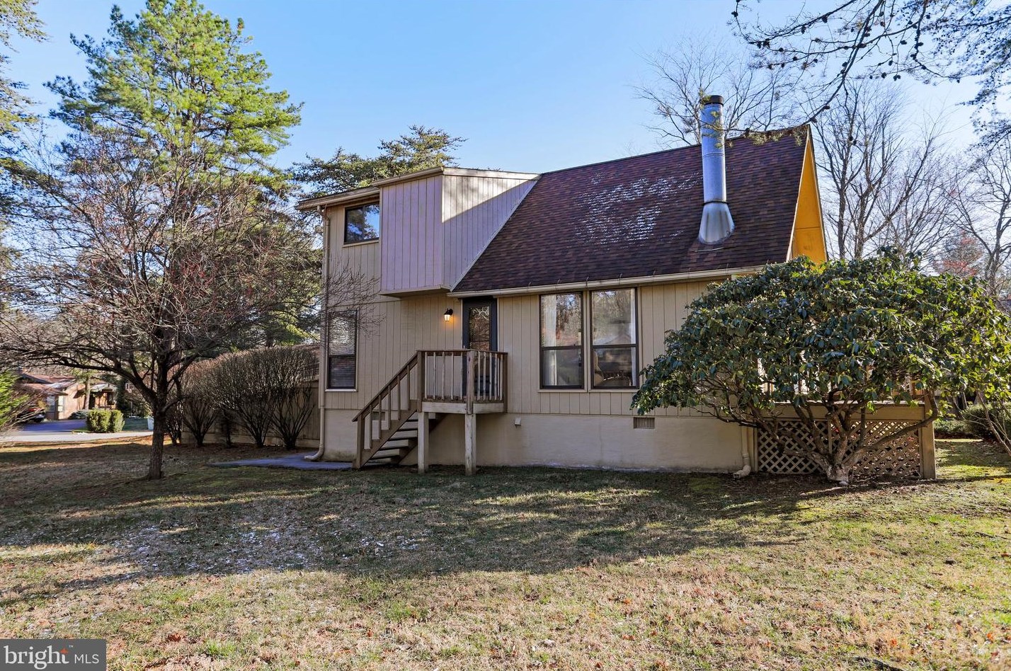 283 The Woods Rd, Hedgesville WV  25427-6886 exterior