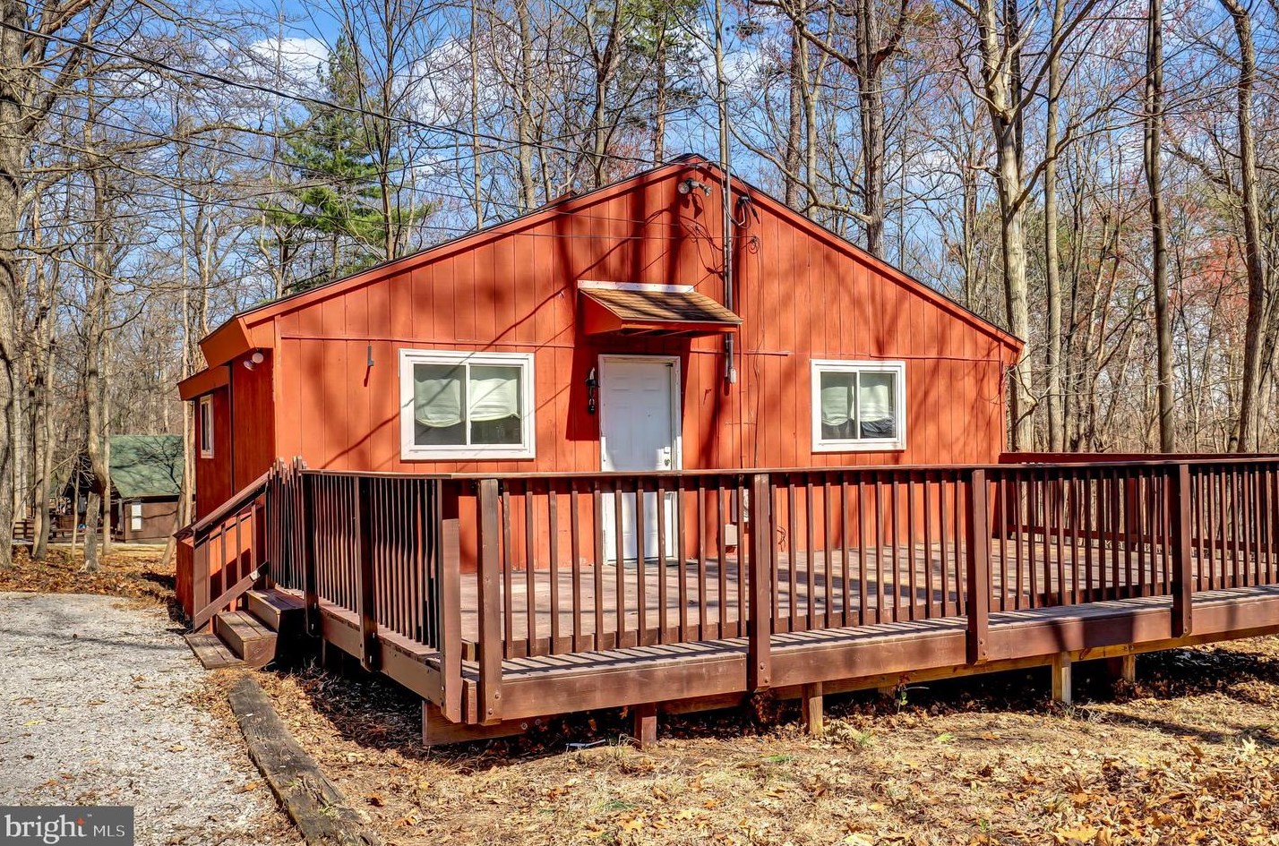 208 Ruffed Grouse Ln, Hedgesville, WV 25427