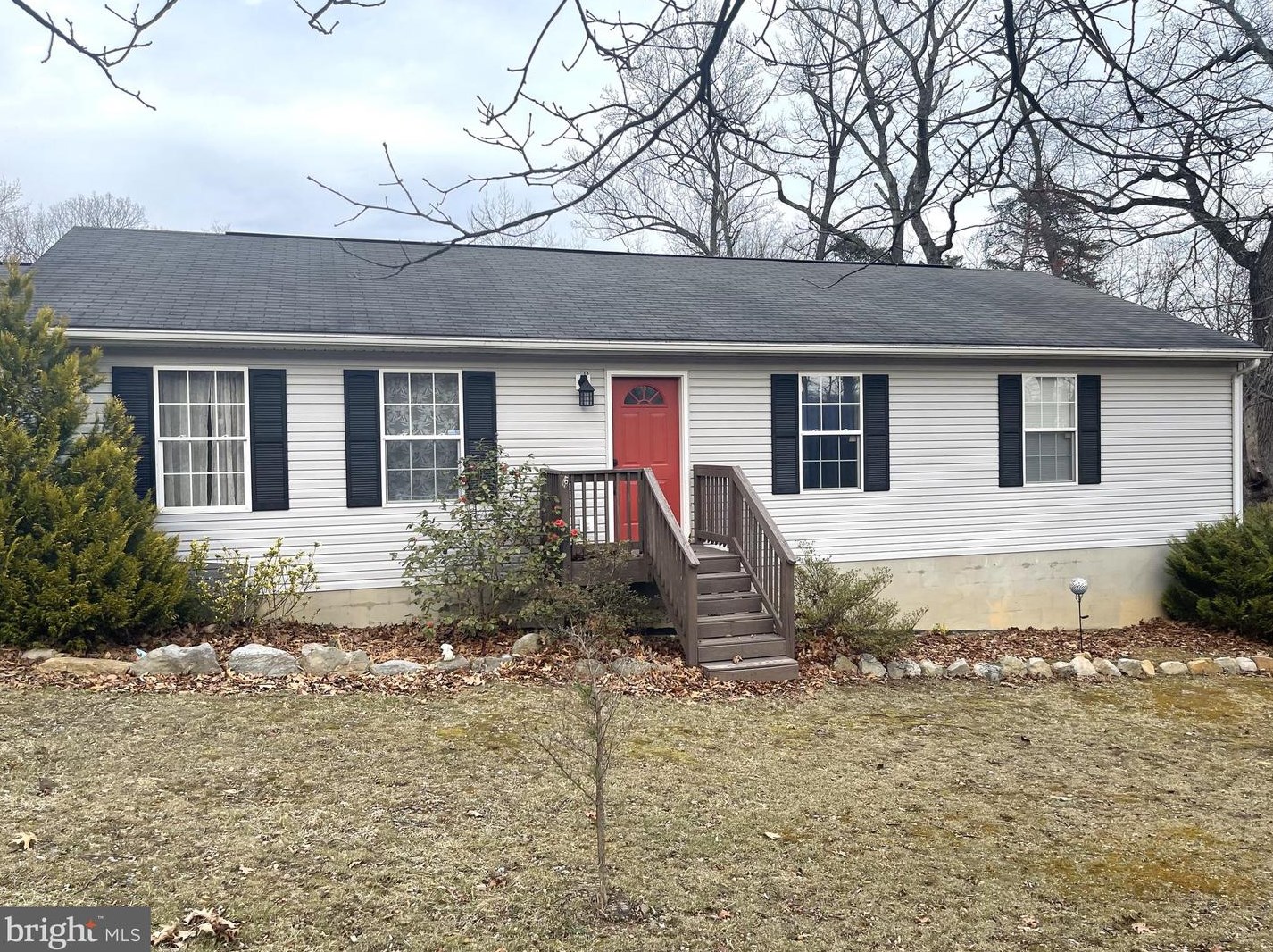 632 Needmore Rd, Martinsburg, WV 25403-5348
