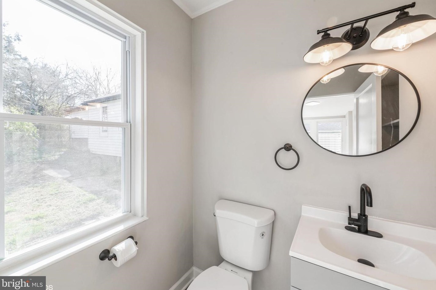 824 Virginia Ave, Martinsburg WV  25401-2138 exterior