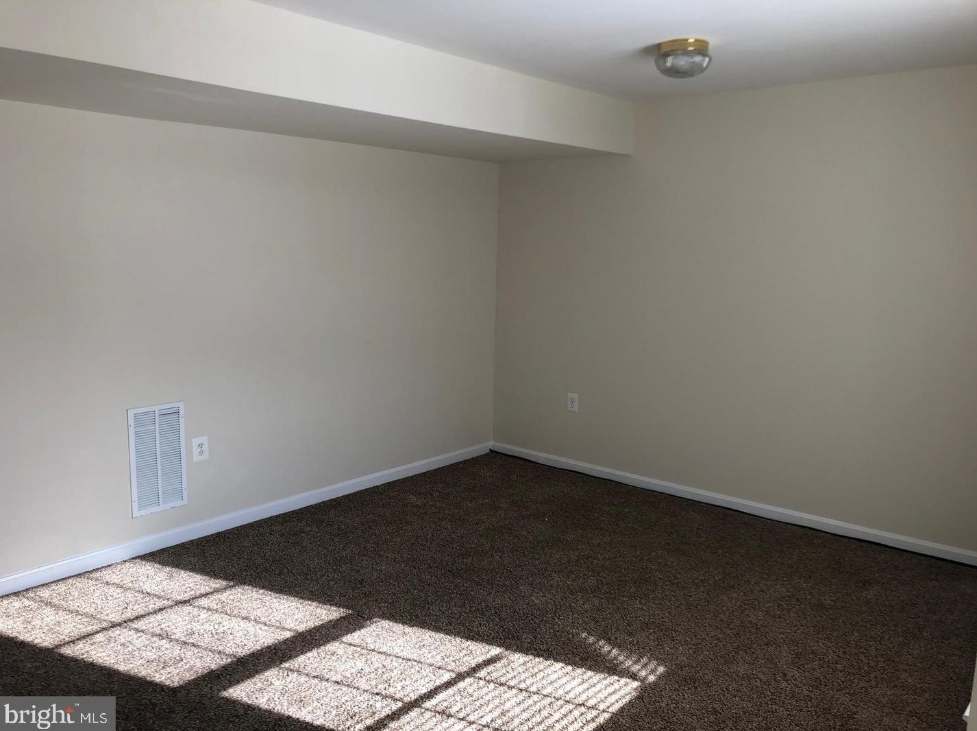 325 Bertelli Ct, Martinsburg WV  25403-6165 exterior