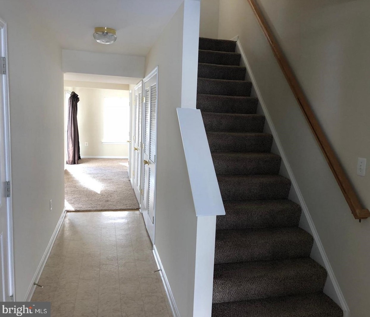 325 Bertelli Ct, Martinsburg, WV 25403