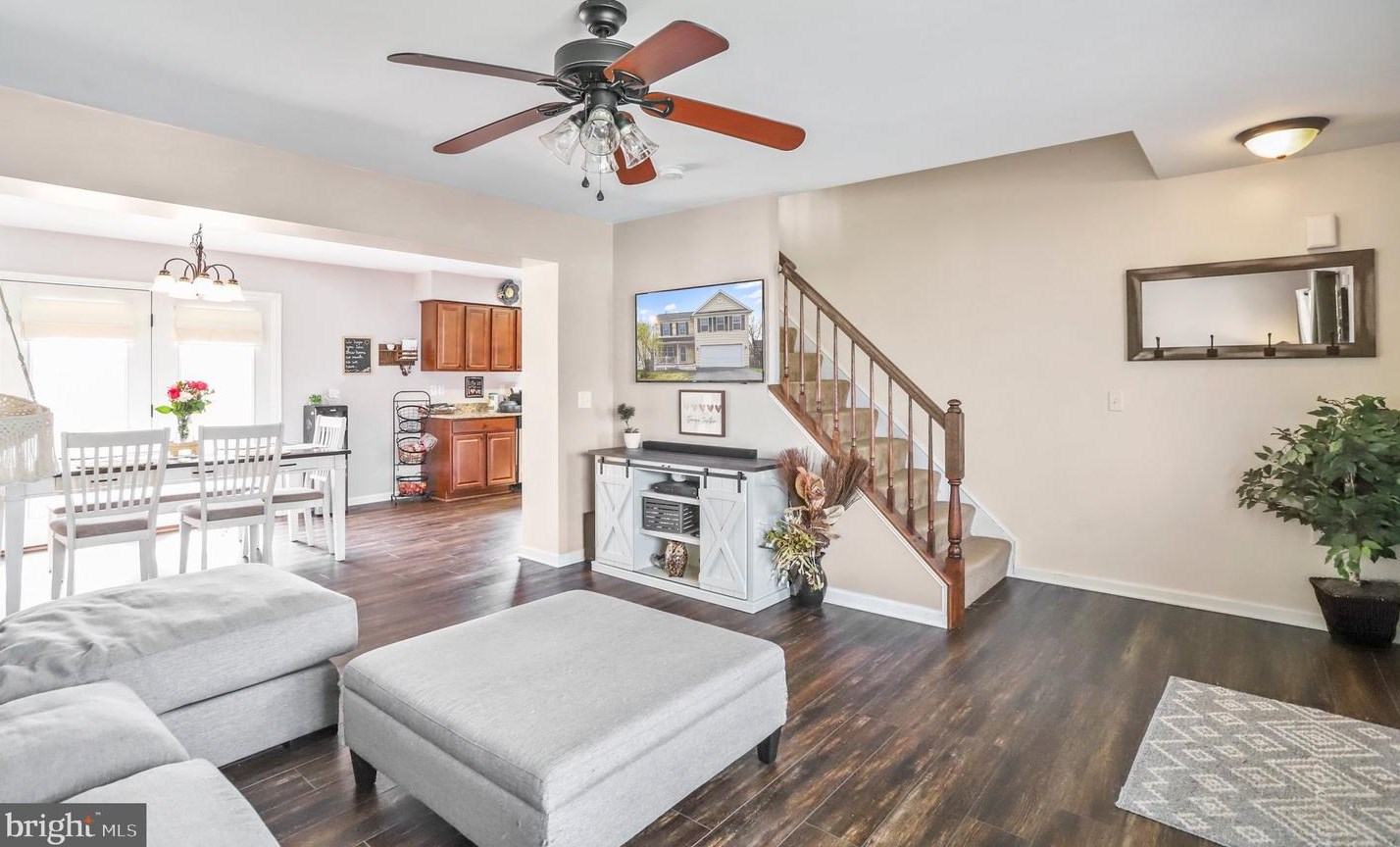 32 Seal Dr, Martinsburg WV  25405-1505 exterior