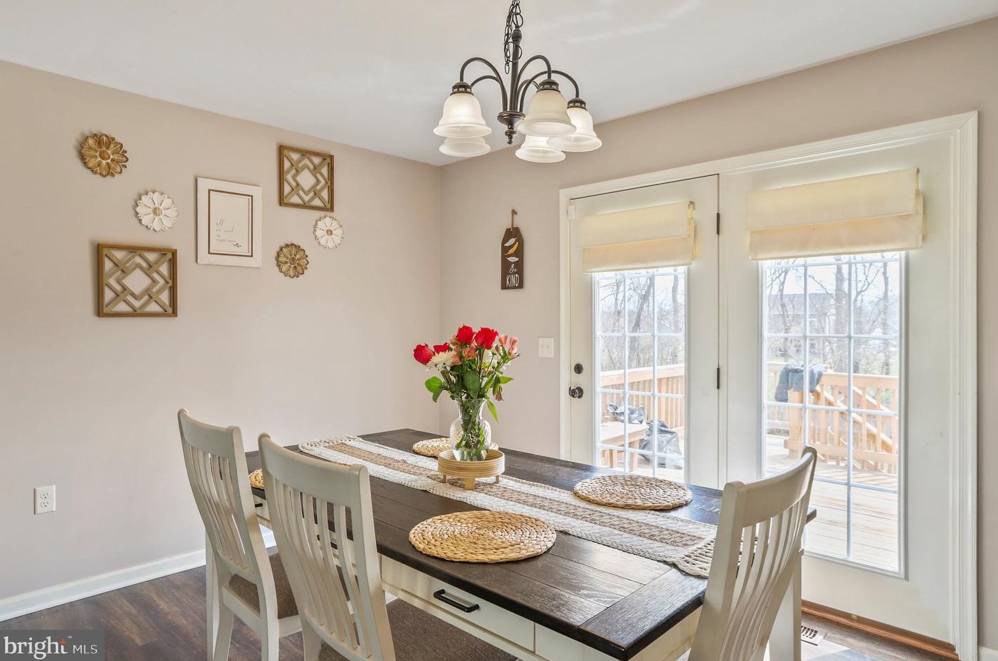 32 Seal Dr, Martinsburg WV  25405-1505 exterior