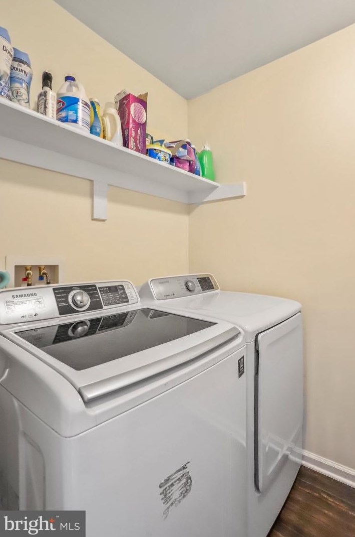 32 Seal Dr, Martinsburg WV  25405-1505 exterior