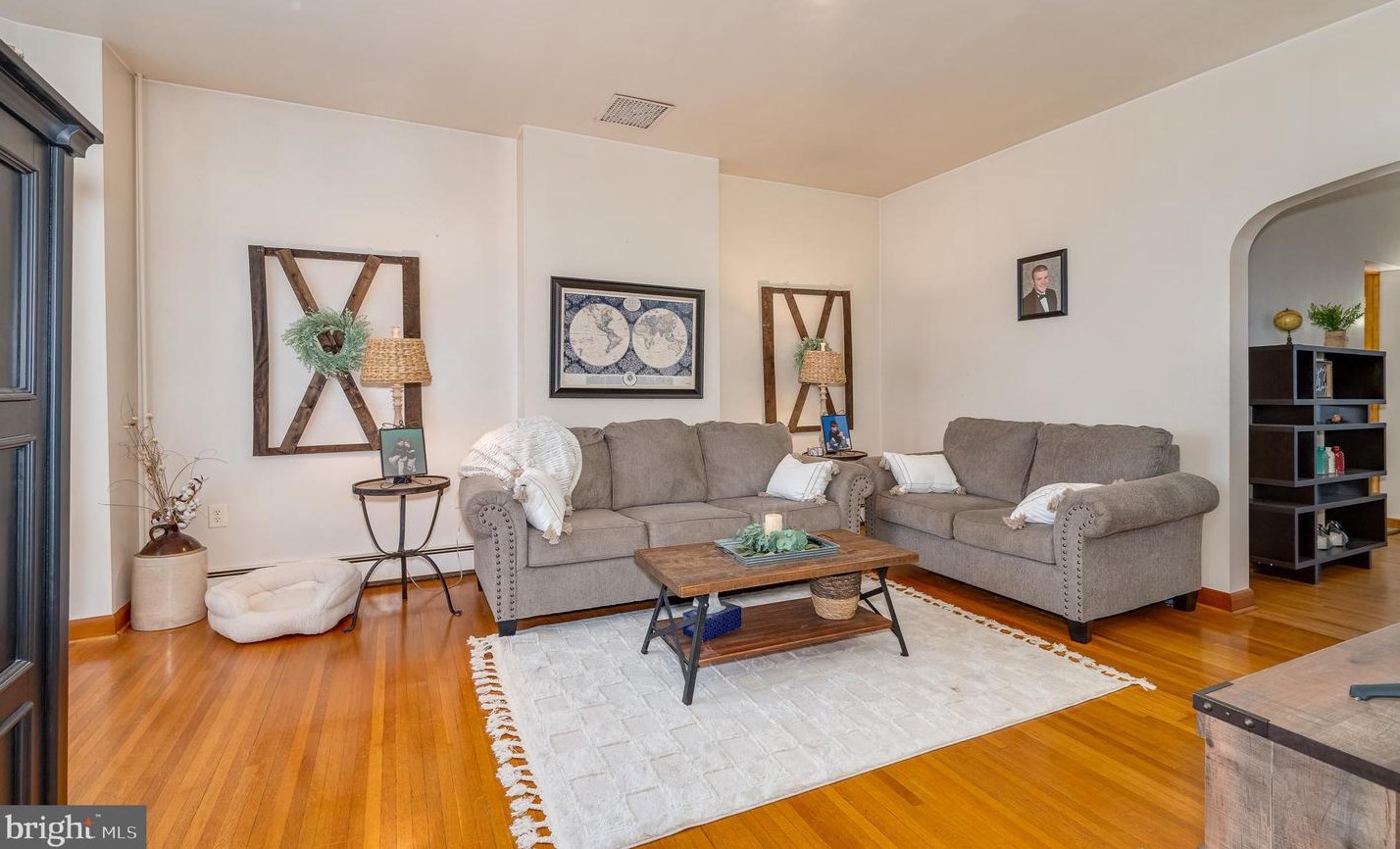 423 Martin St, Martinsburg WV  25401-2746 exterior