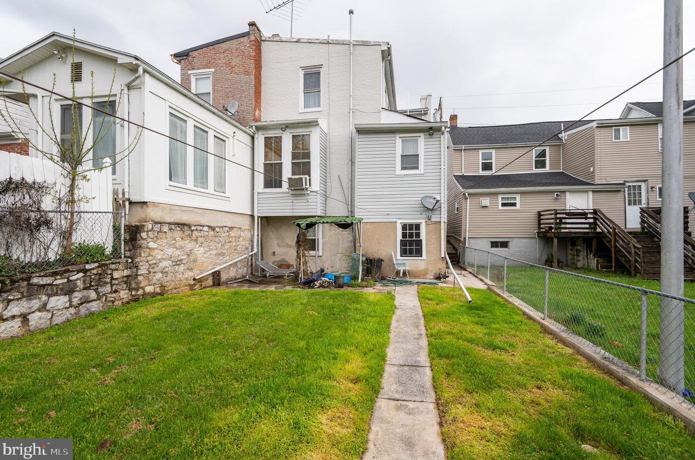 423 Martin St, Martinsburg WV  25401-2746 exterior