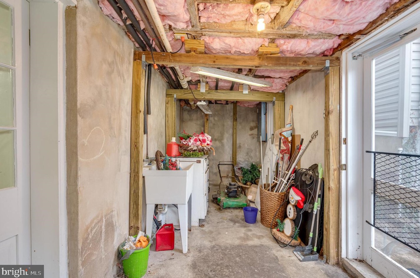 423 Martin St, Martinsburg WV  25401-2746 exterior