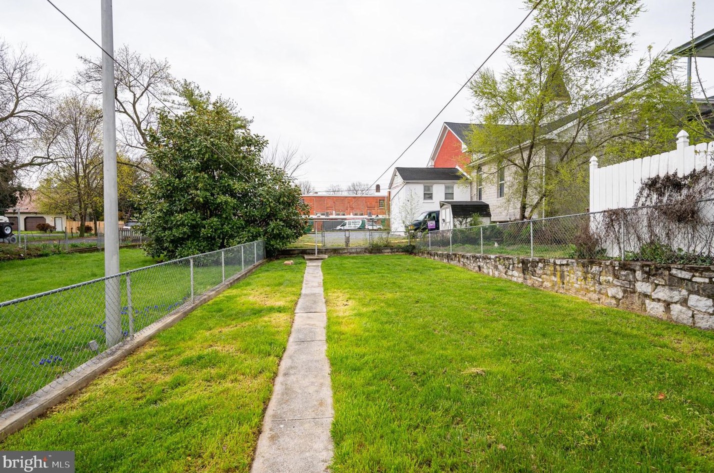 423 Martin St, Martinsburg WV  25401-2746 exterior