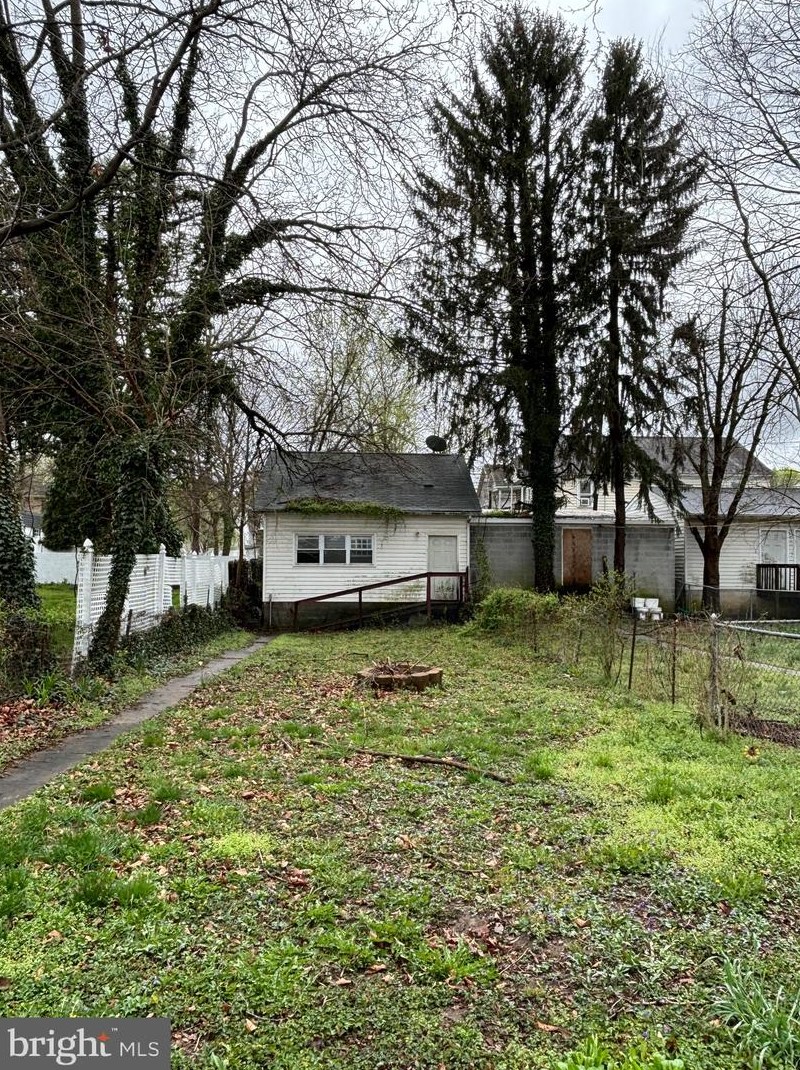 723 King St, Martinsburg WV 25401-2263 exterior