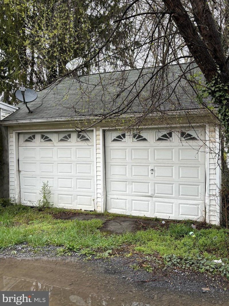 723 King St, Martinsburg WV 25401-2263 exterior