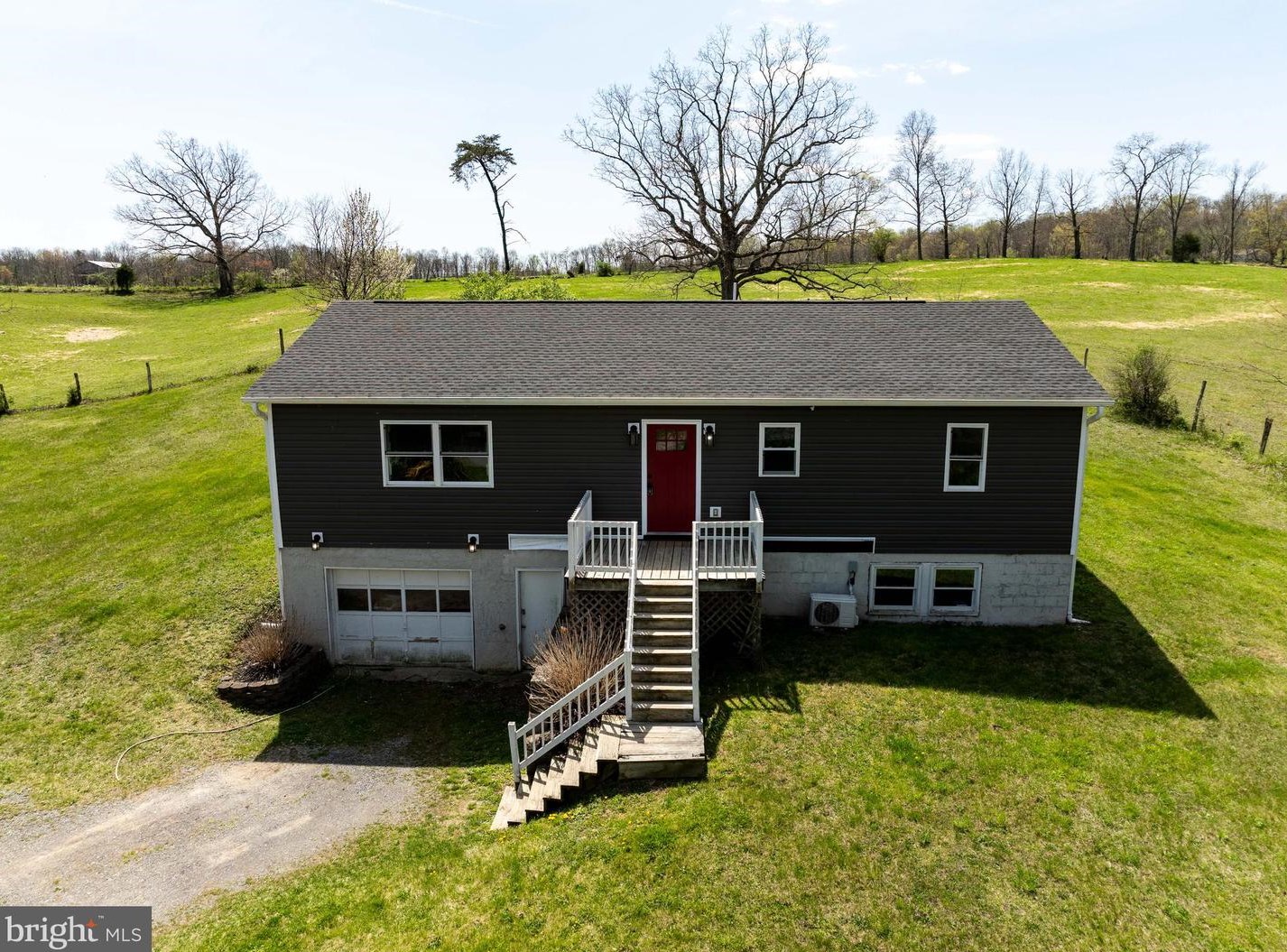 14 Process Rd, Hedgesville, WV 25427-5108