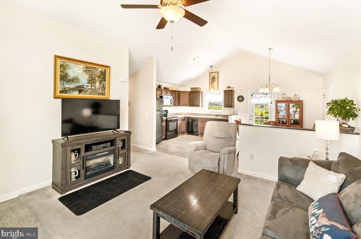 157 Republic Dr, Martinsburg, WV 25405