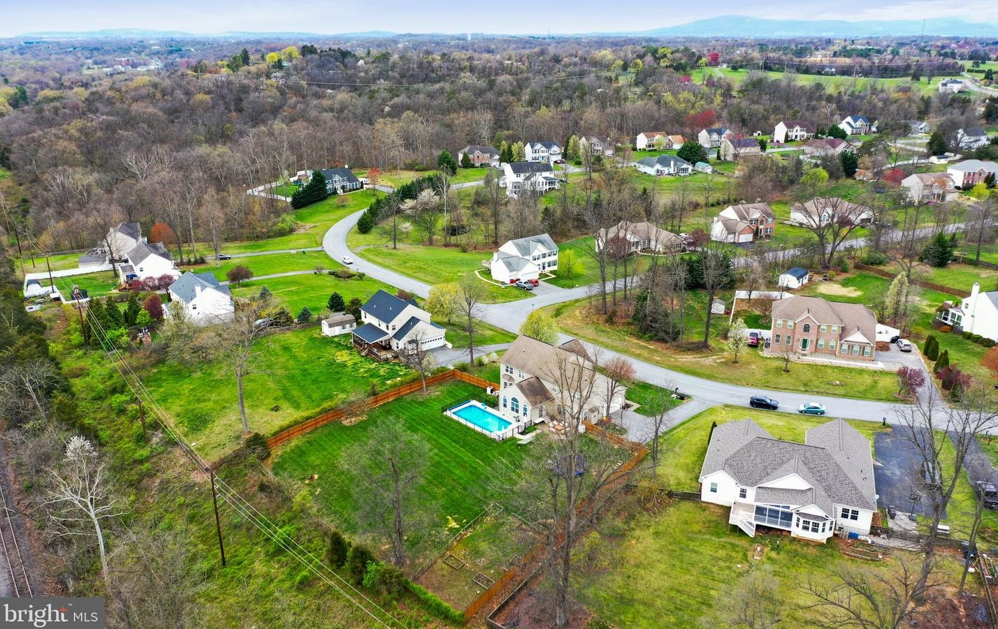 572 Triumphant Way, Falling Waters WV  25419-4269 exterior