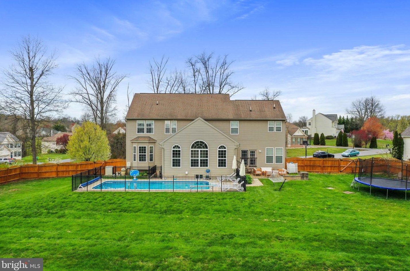 572 Triumphant Way, Falling Waters WV  25419-4269 exterior