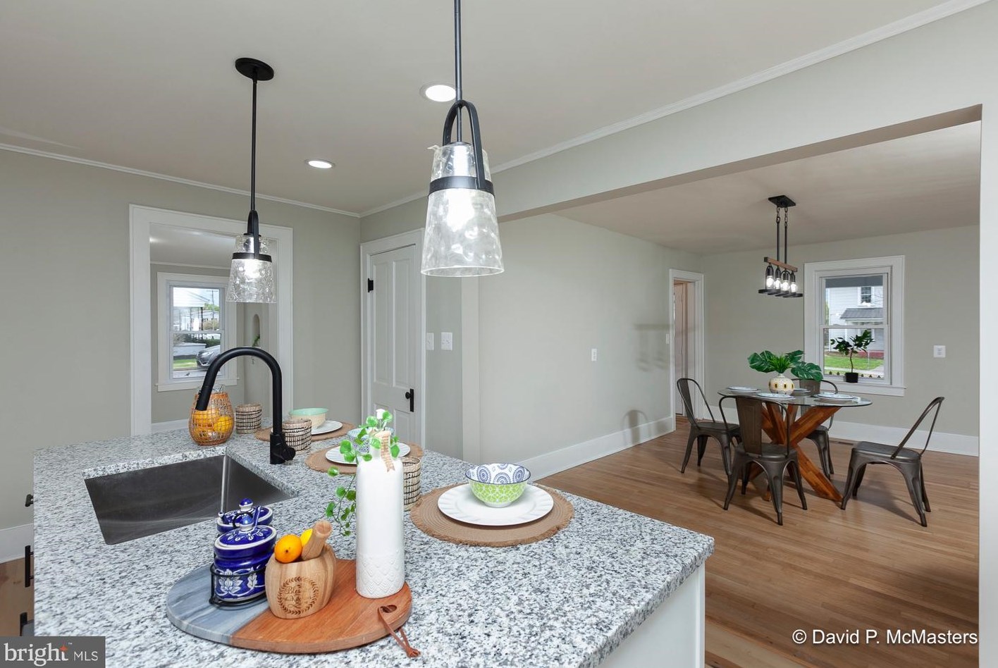 934 Virginia Ave, Martinsburg WV 25401-1737 exterior