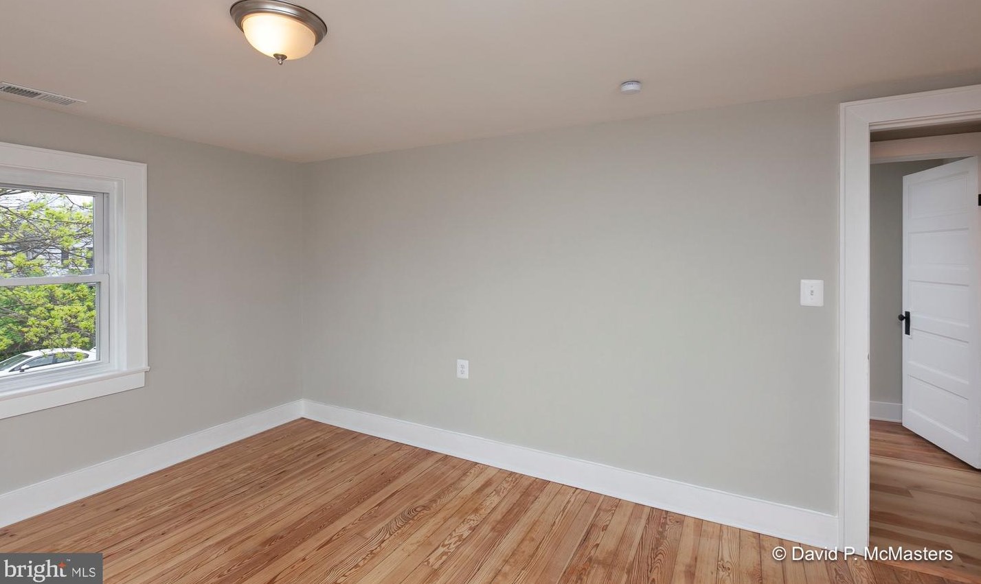 934 Virginia Ave, Martinsburg WV 25401-1737 exterior