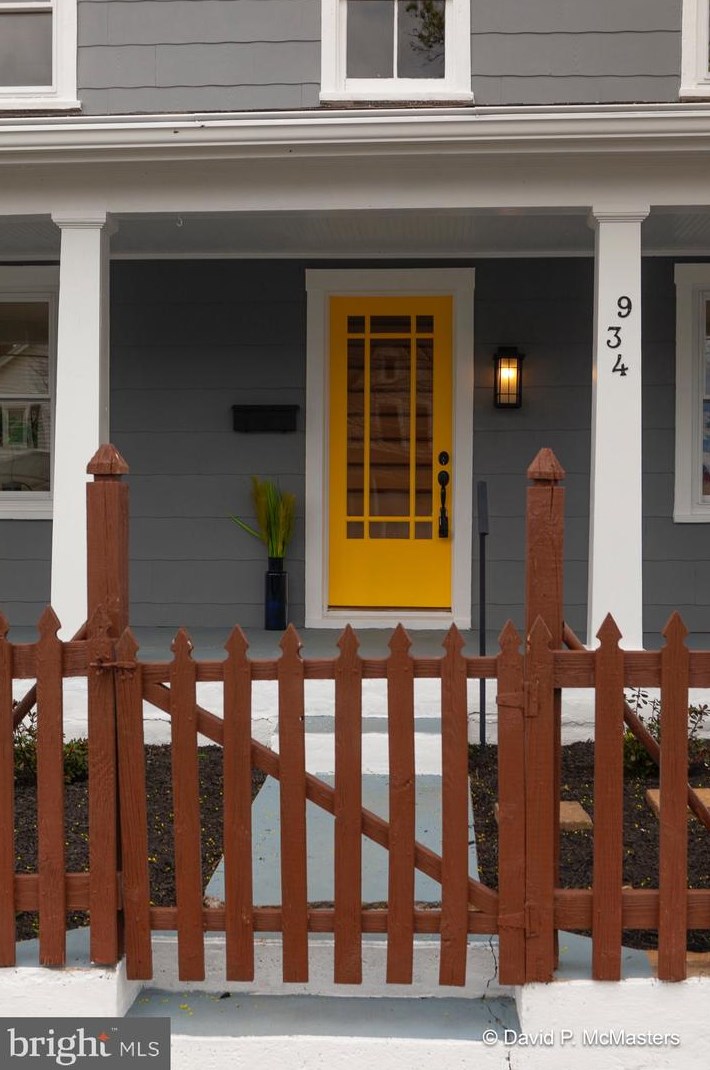 934 Virginia Ave, Martinsburg WV 25401-1737 exterior