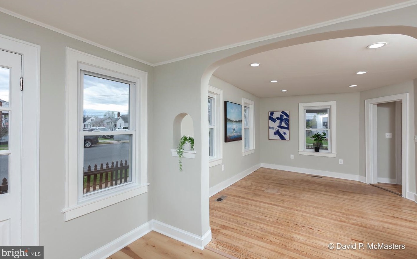 934 Virginia Ave, Martinsburg WV 25401-1737 exterior