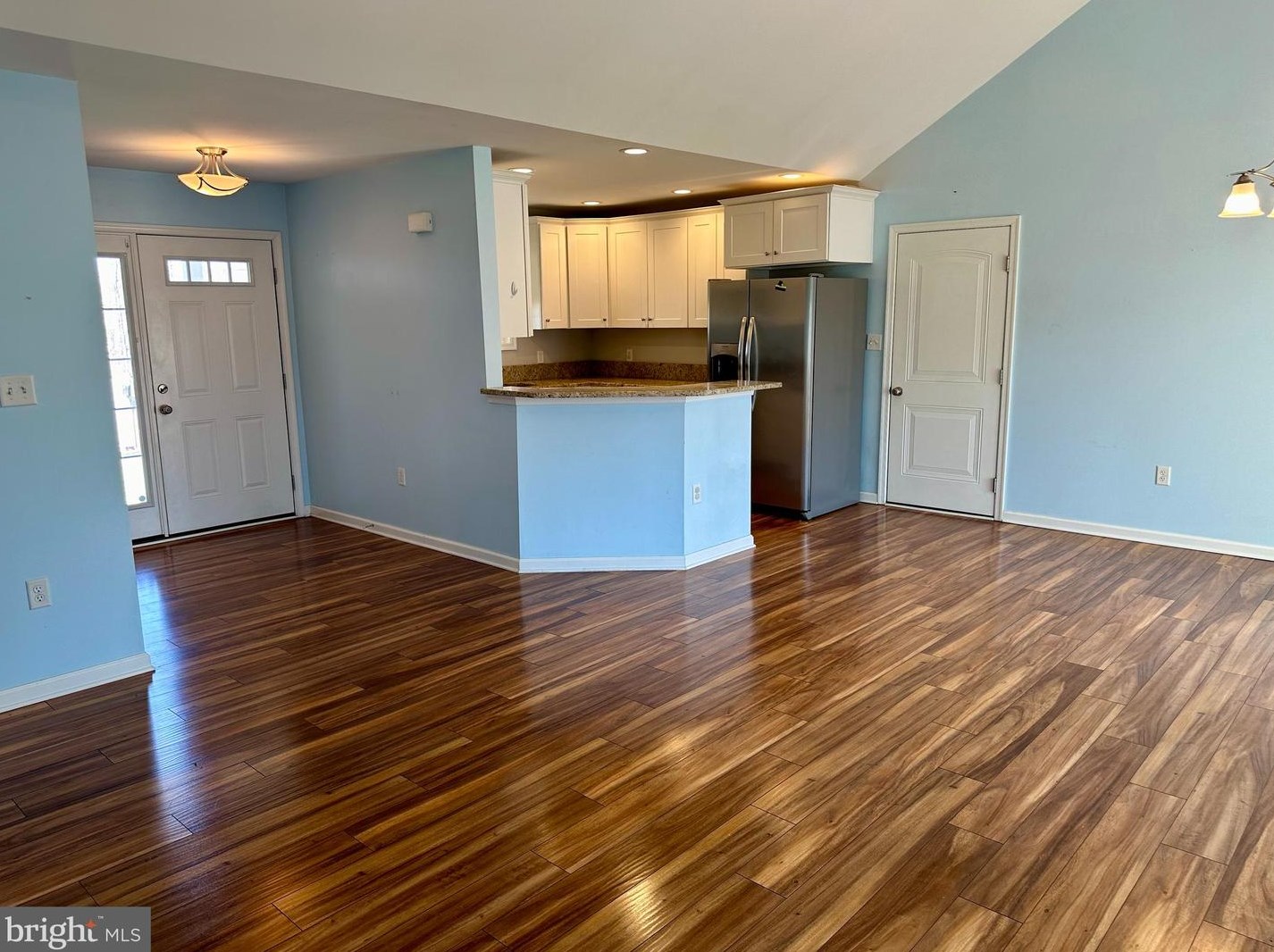 464 Executive Way, Hedgesville WV  25427-5770 exterior