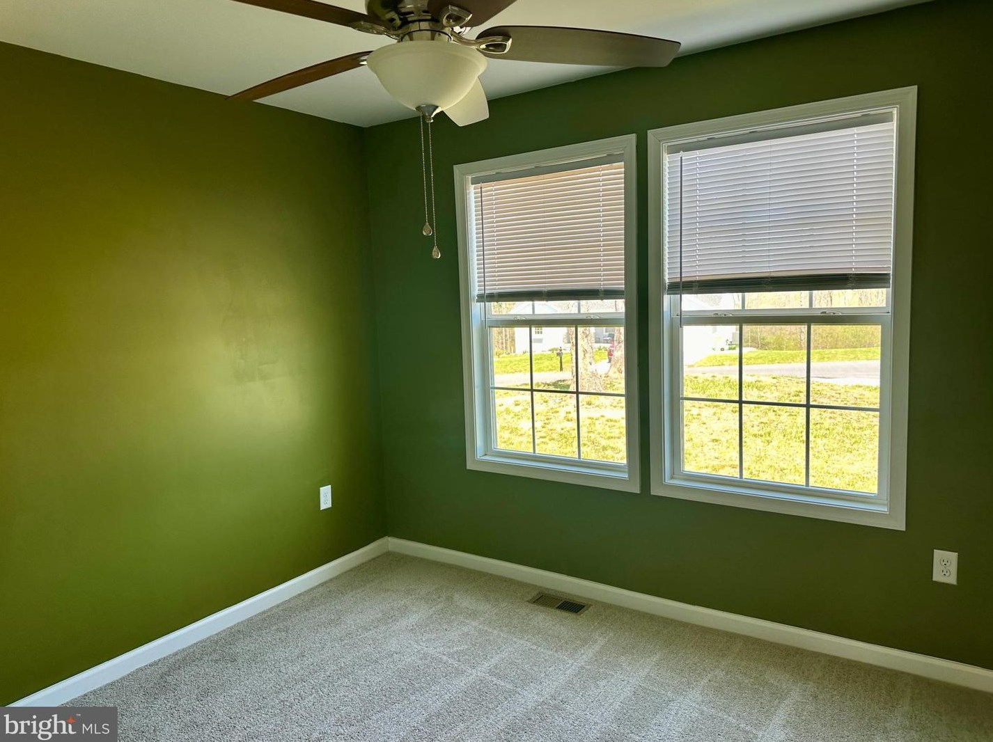 464 Executive Way, Hedgesville WV  25427-5770 exterior