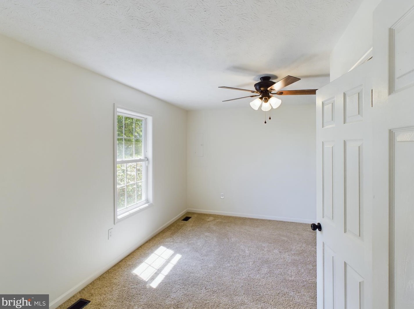 222 Dorothy Ct, Inwood WV  25428-4986 exterior