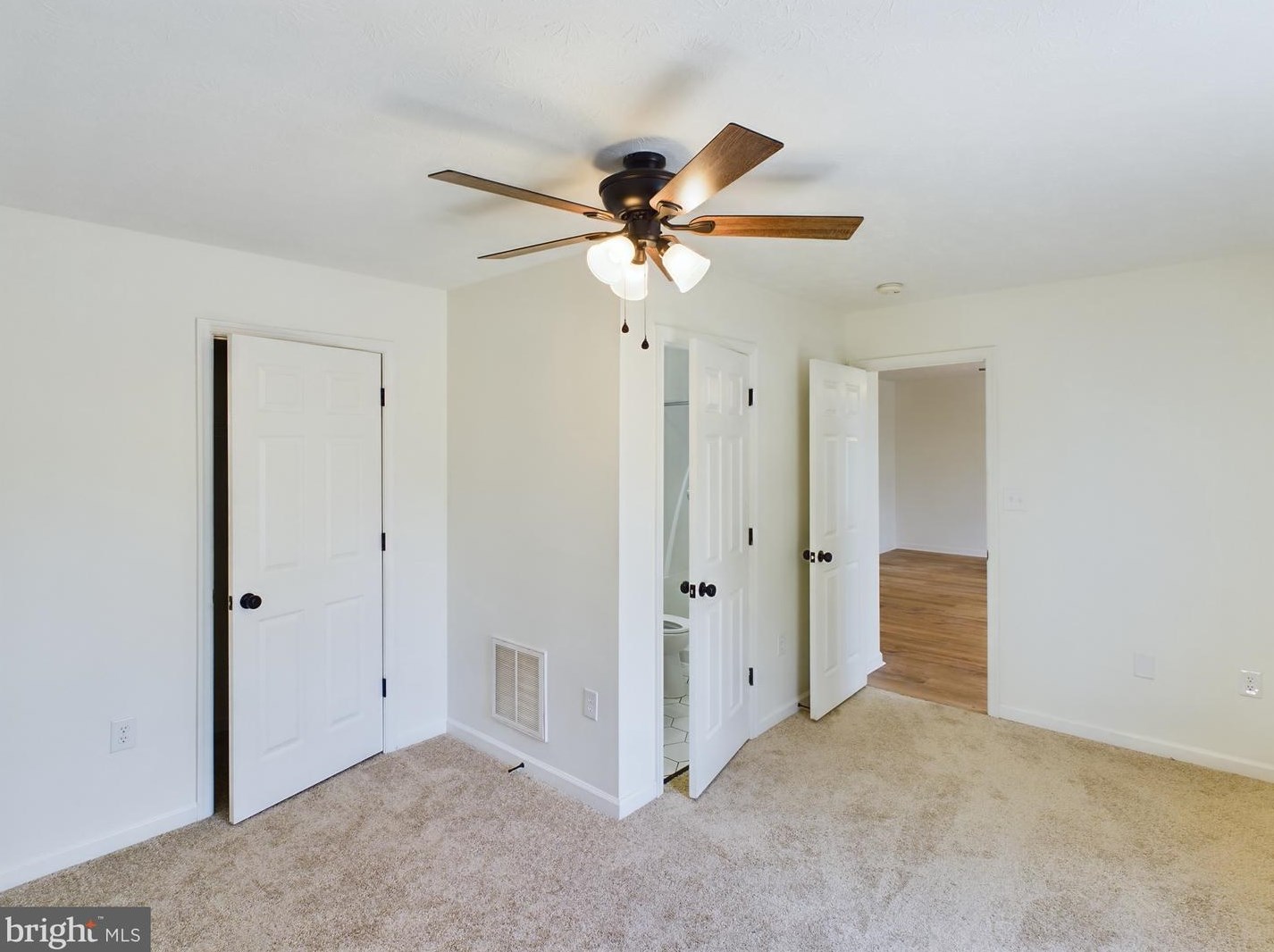 222 Dorothy Ct, Inwood WV  25428-4986 exterior