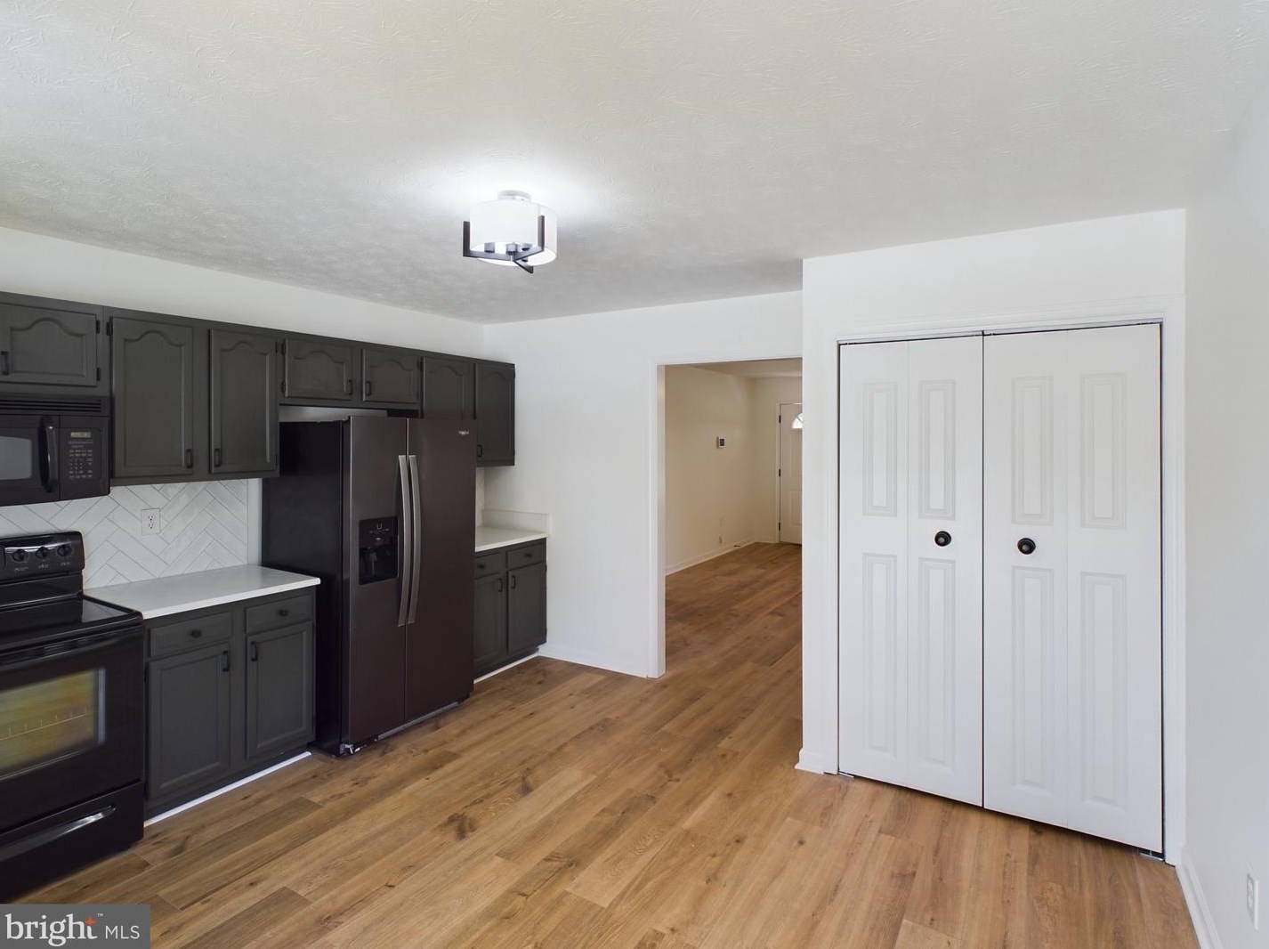 222 Dorothy Ct, Inwood WV  25428-4986 exterior