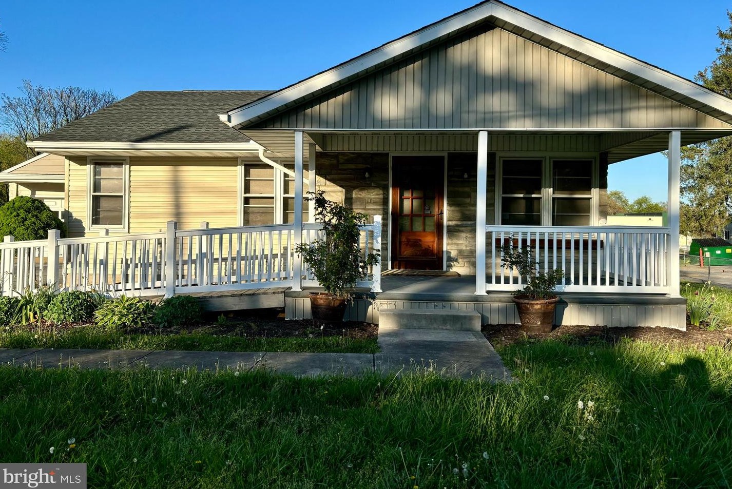 4198 Hedgesville Rd, Hedgesville, WV 25427
