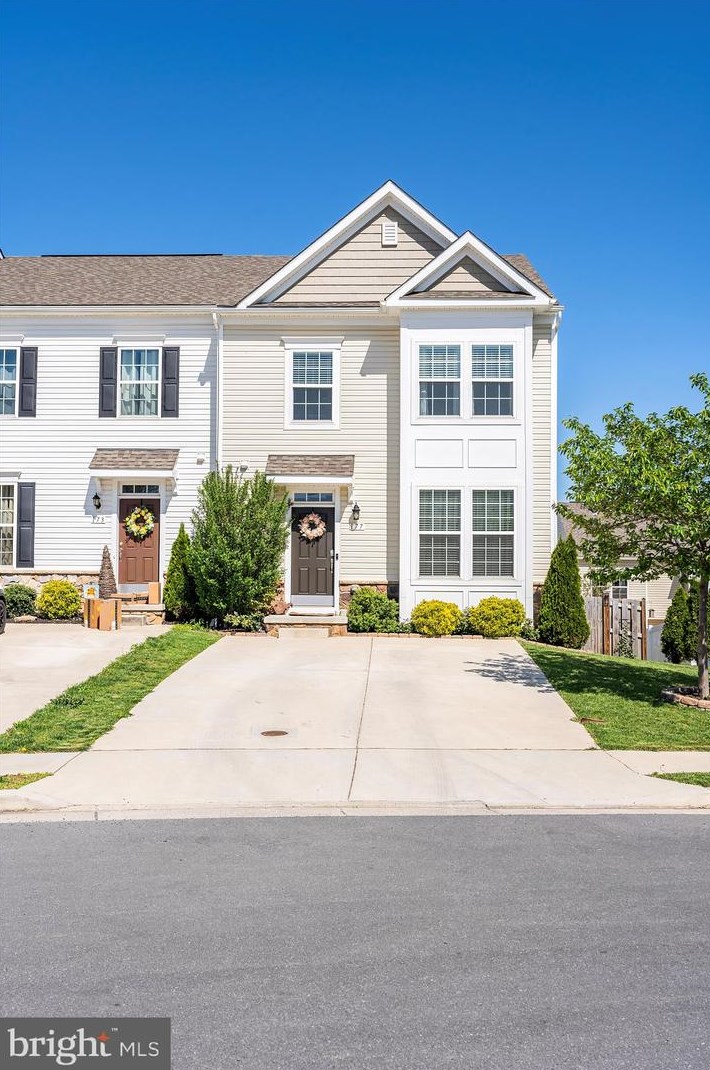 177 Ran Rue Dr, Martinsburg, WV 25403-1612