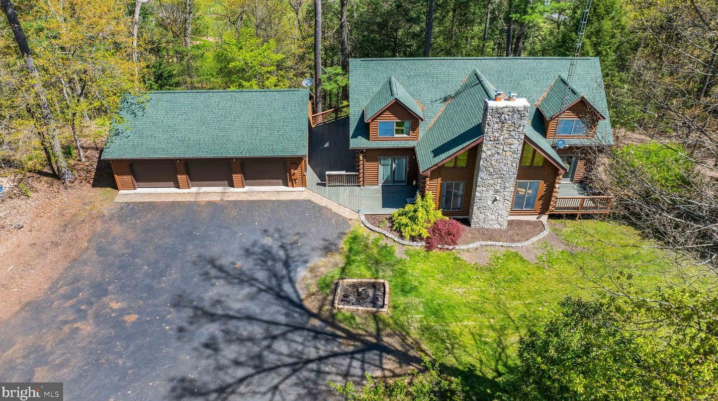 2798 Crossroad School Rd, Hedgesville WV  25427-5198 exterior